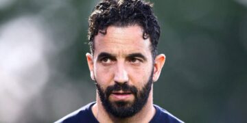 Manchester United agree deal to hire Ruben Amorim as head coach