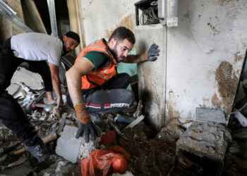 'Relentless, deliberate' attacks by Israel destroying Gaza's healthcare, say UN experts