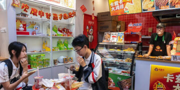 How Chinese shoppers downgraded their ambition