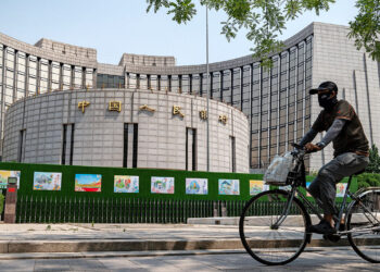 China’s central bank tries to save the economy—and the stockmarket