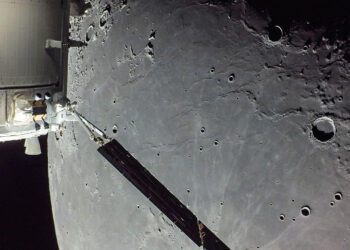 SpaceX is NASA’s biggest lunar rival