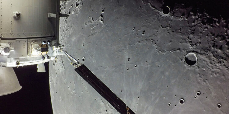 SpaceX is NASA’s biggest lunar rival