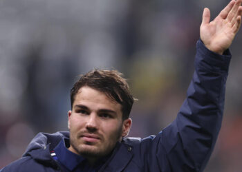 'Hungry' Dupont stars in France's win over Japan