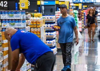 U.S. Economy Grew At Healthy 2.8% Pace Last Quarter On Strength Of Consumer Spending