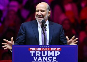 Trump Surrogate Howard Lutnick Spouts Anti-Vax Views On CNN