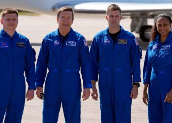 NASA Astronauts Won’t Say Which One Of Them Got Sick After Almost 8 Months In Space