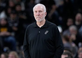 Spurs Coach Gregg Popovich Had Stroke Earlier This Month, Expected To Make Full Recovery