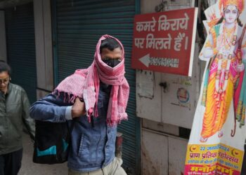 India’s Capital Chokes As Air Pollution Levels Hit 50 Times The Safe Limit