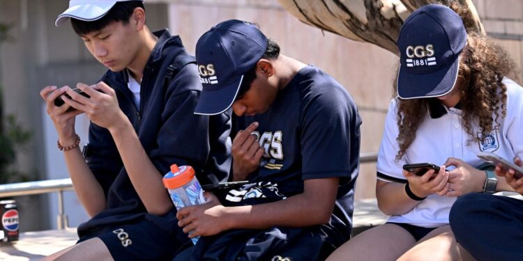 Australia Passes World-First Law Banning Children Under 16 From Social Media