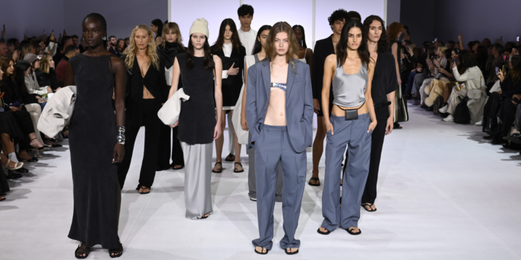 Australian Fashion Week At Risk As IMG Exits Event