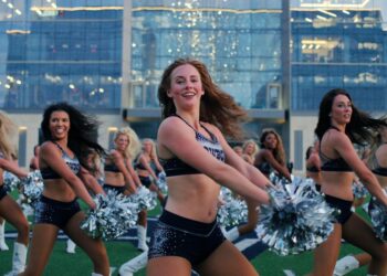 Dallas Cowboys Cheerleaders Take 24,000 Steps on an Average Gameday