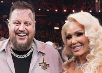 Jelly Roll and Wife Bunnie XO Spice Up 2024 CMA Awards