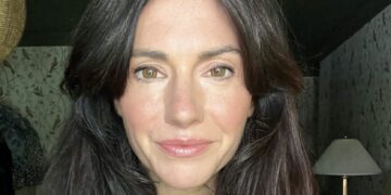 My 10-Minute Makeup Routine and 3 Blushes That Make Me Look More Alive | Wit & Delight