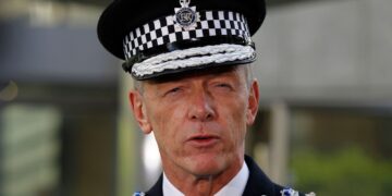 Former Metropolitan Police commissioner asks ministers to ‘look closely’ at report calling for end of non-crime hate incidents | Politics News