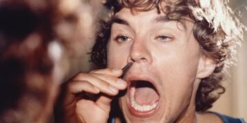 Is It Safe To Tweeze Or Wax Your Nose Hair? Doctors Explain.