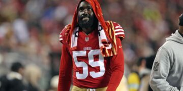49ers’ De’Vondre Campbell Refuses To Enter Game For A Reason Teammates Called ‘Selfish’