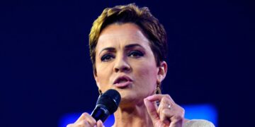 ‘PIECE OF S**T!’: Ex-RNC Spox Says Kari Lake Screamed At Him After Conservative Event