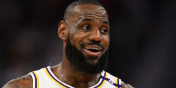 LeBron James Has Blunt Words For NFL After Lakers-Warriors Christmas Day Thriller