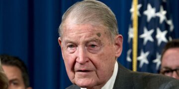 Former FBI, CIA Head Has ‘Serious Concerns’ With Trump Cabinet Picks