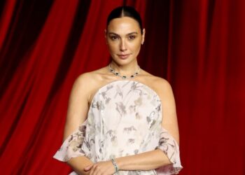 Gal Gadot Was Diagnosed With Blood Clot in Her Brain While Pregnant