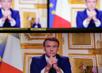 With the government down, what will happen to France's budget?