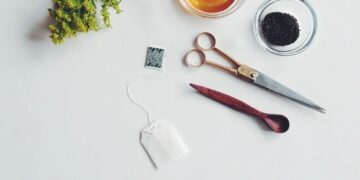 Try this Homemade Green Tea & Honey Mask | Wit & Delight