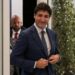 Justin Trudeau pays Donald Trump Florida visit in bid to avert North American trade war