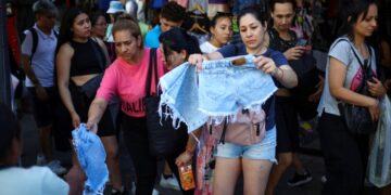 Argentina’s world-beating currency rally puts pressure on Javier Milei