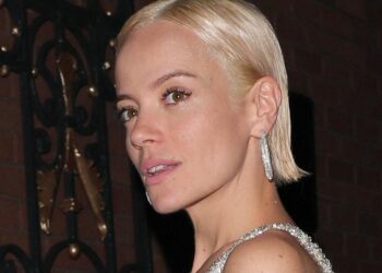 Lily Allen Gets Candid About Struggles With Alcohol