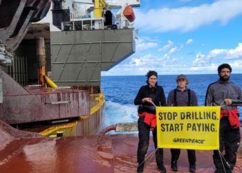 Shell and Greenpeace settle climate protest case | Money News