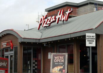 Pizza Hut restaurant operator races to finalise new ownership | Money News