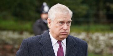 Politicians and royals need to be extremely vigilant of Chinese spies, shadow home secretary Chris Philp warns | Politics News