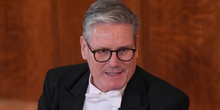 Significant shift as Starmer says Ukraine must be in ‘strongest possible position for negotiations’ | Politics News