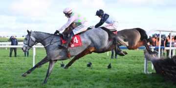 Hatton’s Grace Hurdle: Lossiemouth too good for Teahupoo in Fairyhouse feature | Racing News