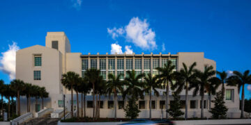 Defense Lawyers Seek to Block Special Counsel Report in Trump Documents Case