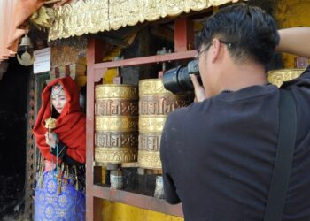 How Chinese Tourism Trapped Tibet