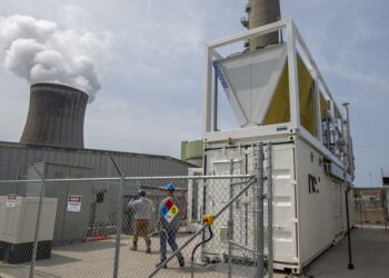 A new tax credit for hydrogen helps out nuclear energy