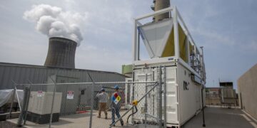 A new tax credit for hydrogen helps out nuclear energy