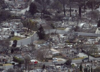 Power line may have sparked LA wildfire, lawsuits allege