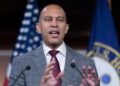 Hakeem Jeffries Makes Awkward ‘Fart’ Gaffe During Speech