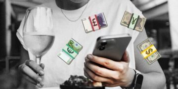 This iPhone Hack Makes Shopping While Traveling So Much Easier