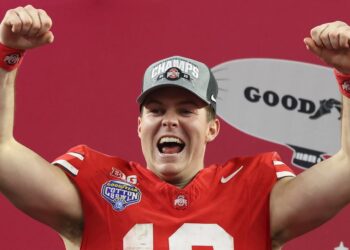 Ohio State, Notre Dame Set To Face Off In College Football Title Game