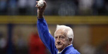 ‘Mr. Baseball’ Bob Uecker, Brewers Announcer, Dies At 90