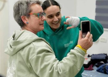 Israel Releases 90 Palestinian Captives After Hamas Returns 3 Israeli Hostages