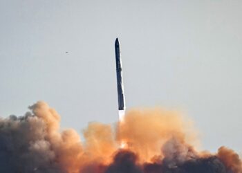 Elon Musk Calls Out NASA’s Moon Ambitions: ‘We’re Going Straight to Mars’