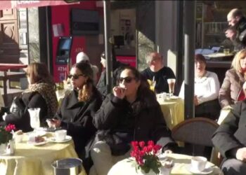 Milan prohibits outdoor smoking in Italy's toughest ban