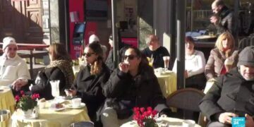 Milan prohibits outdoor smoking in Italy's toughest ban