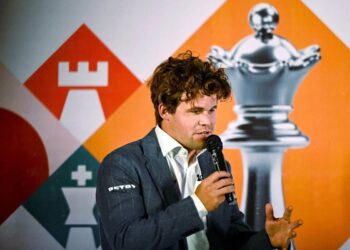 How Magnus Carlsen’s jeans sparked a chess controversy