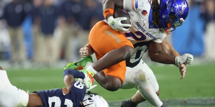 Boise State wasn’t exposed in Fiesta Bowl loss, but College Football Playoff seeding was