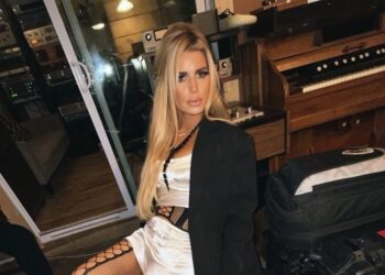 There’s Seemingly More To Jessica Simpson Marriage Breakdown